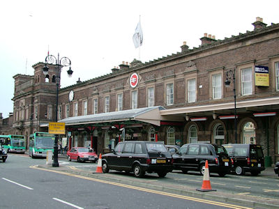 Chester Hotels - Chester Railway Station